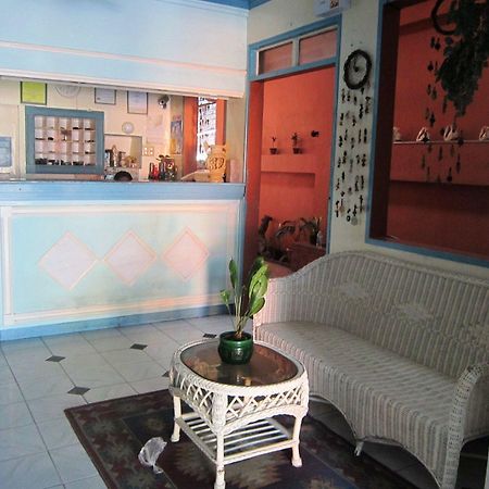 Coastal Inn Dumaguete City Exterior photo