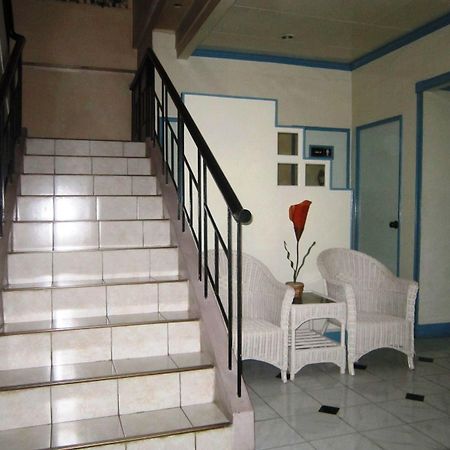 Coastal Inn Dumaguete City Exterior photo